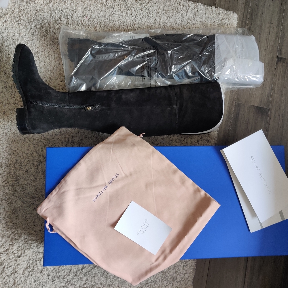 Brand new SW suede boots - Picture 4 of 5